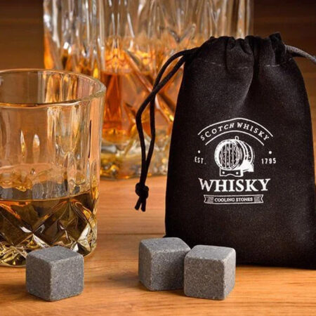 Zestaw kamieni do whisky w szkle, kostki lodu z kamienia bazaltowego 9 sztuk